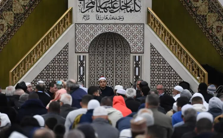  Virtues and Significance of Friday in Islam